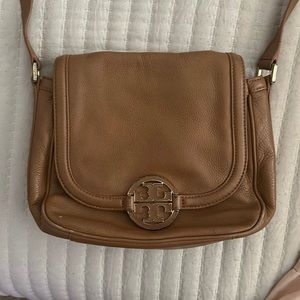 Small Tory Burch Satchel (used condition)
